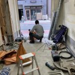 先週から着工した綾瀬駅近くの店舗工事の現場に来ています。